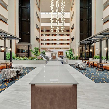 Embassy Suites By Hilton Oklahoma City Will Rogers Airport Exterior photo