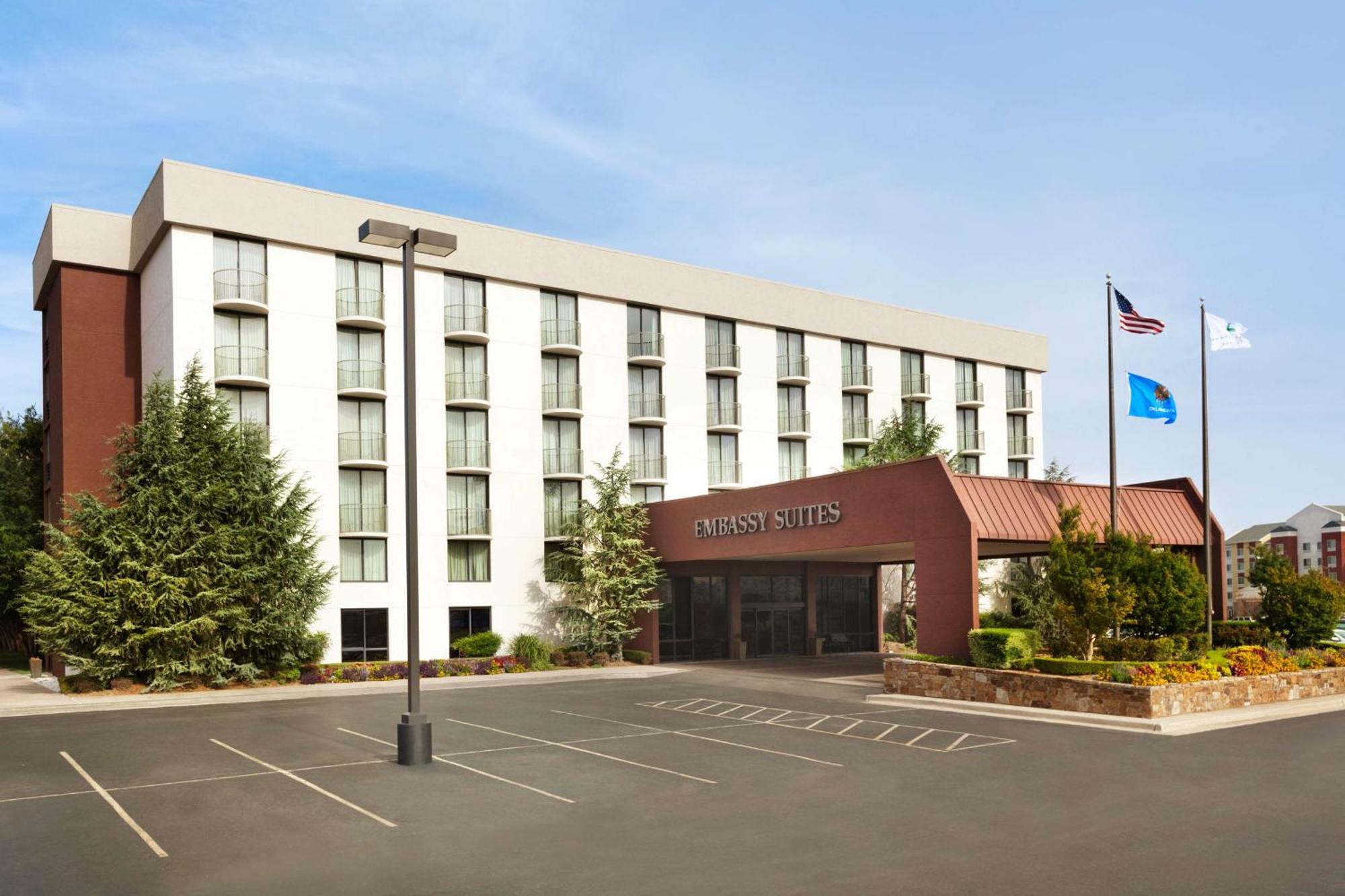 Embassy Suites By Hilton Oklahoma City Will Rogers Airport Exterior photo