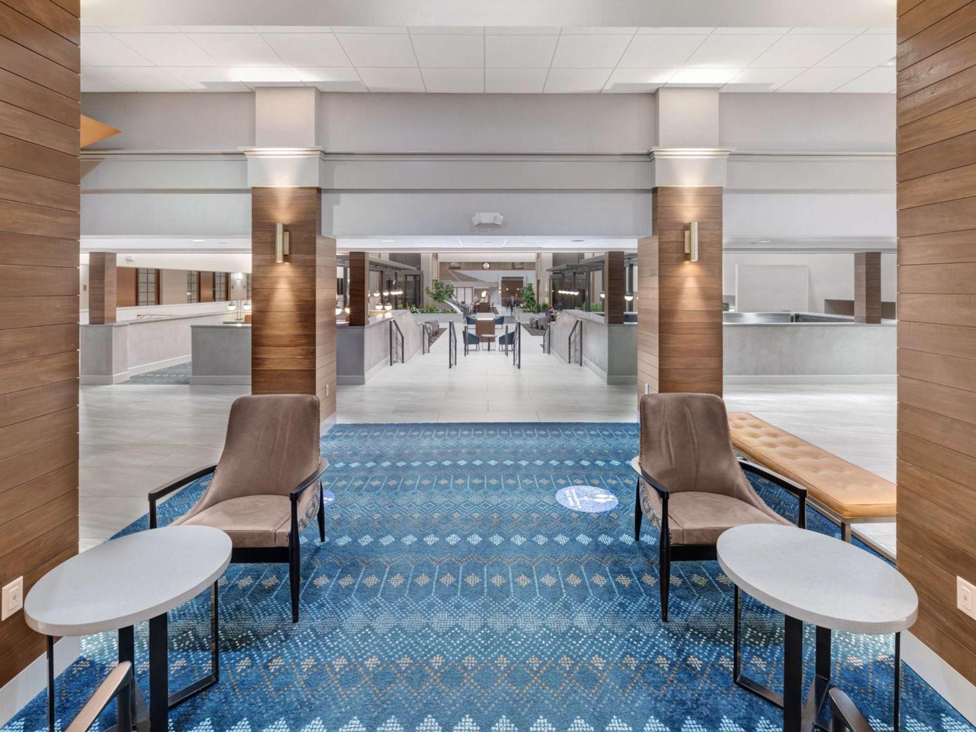 Embassy Suites By Hilton Oklahoma City Will Rogers Airport Exterior photo