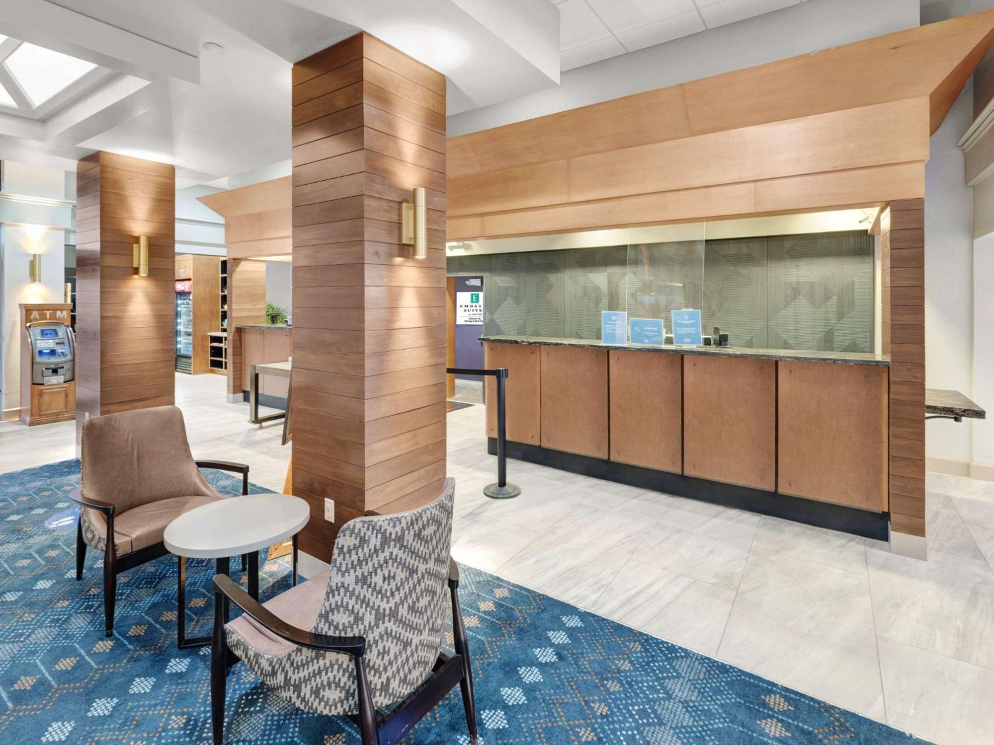 Embassy Suites By Hilton Oklahoma City Will Rogers Airport Exterior photo