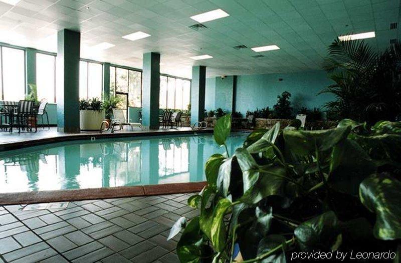 Embassy Suites By Hilton Oklahoma City Will Rogers Airport Facilities photo