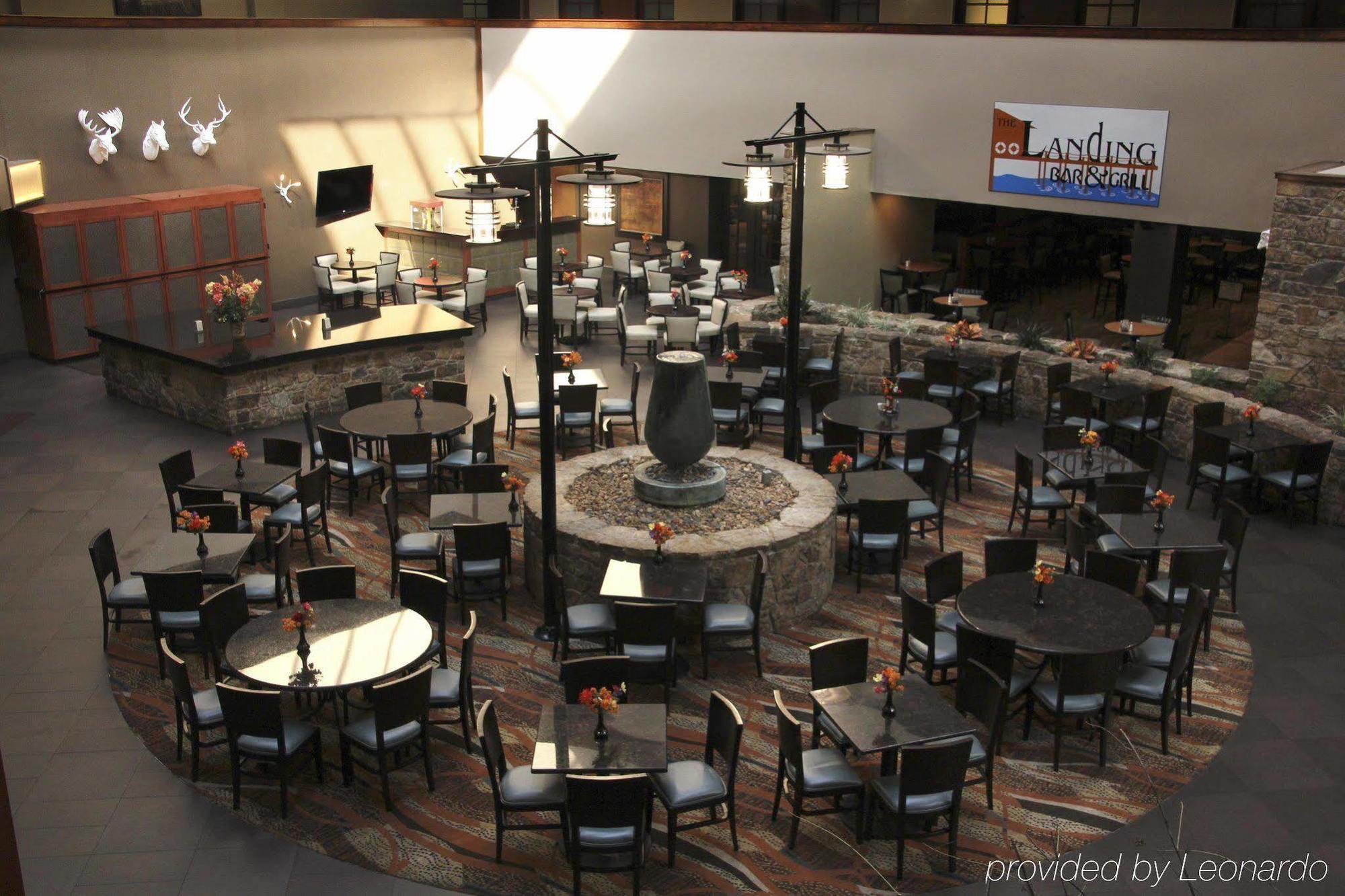 Embassy Suites By Hilton Oklahoma City Will Rogers Airport Exterior photo