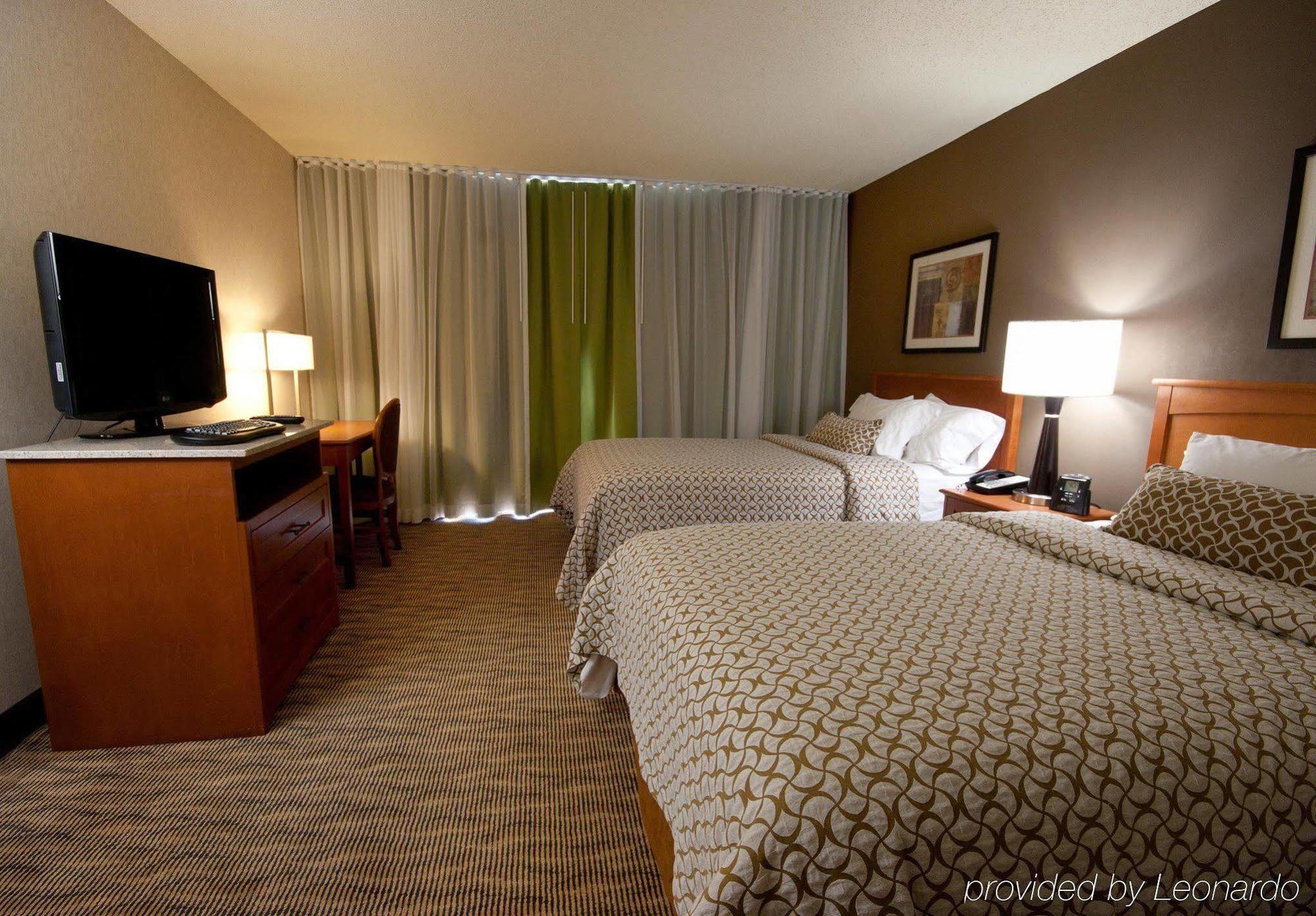 Embassy Suites By Hilton Oklahoma City Will Rogers Airport Room photo